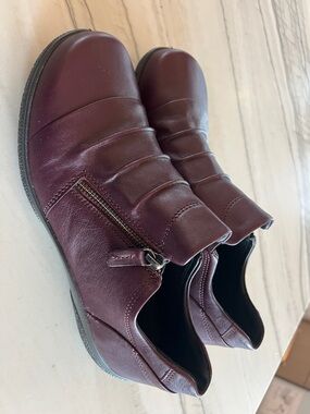 hotter Women's Burgundy Slip-On Loafers with Side Zip